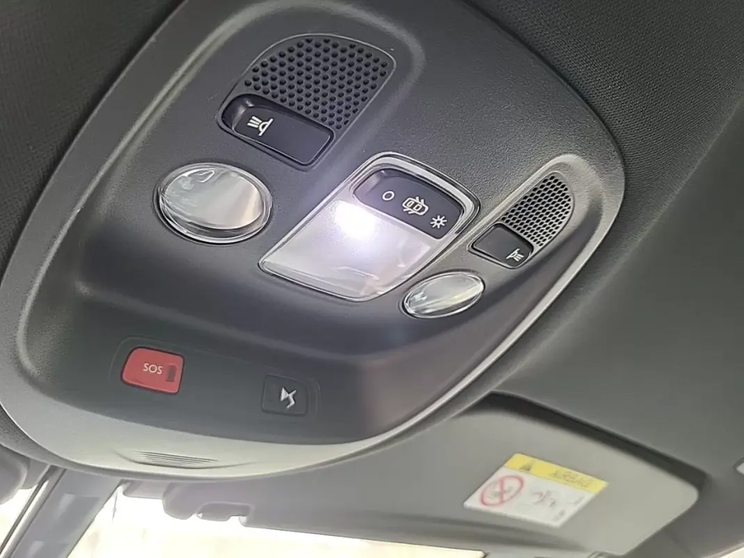 DS DS4 Crossback 2018 - 14700 EUR, 85794 km - AUTO.MOTO.pt - 85794km - foto 24 de 25