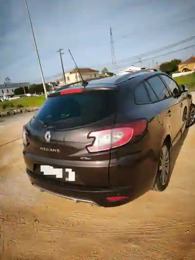 Renault Mégane Sport Tourer 2012 - 6990 EUR, 294000 km - AUTO.MOTO.pt - 294000km - foto 3 de 10