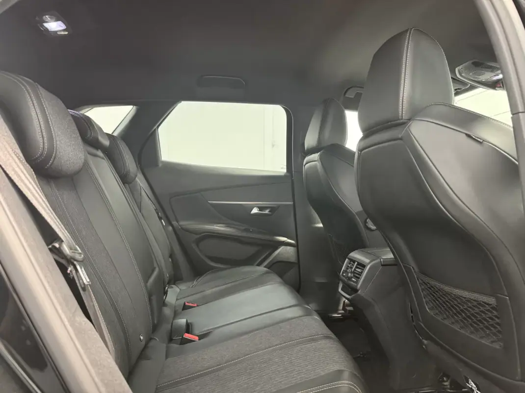 Peugeot 3008 2018 - 16990 EUR, 121000 km - AUTO.MOTO.pt - 121000km - foto 31 de 31