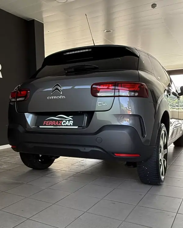 Citroën C4 Cactus 2018 - 10500 EUR, 176060 km - AUTO.MOTO.pt - 176060km - foto 10 de 15