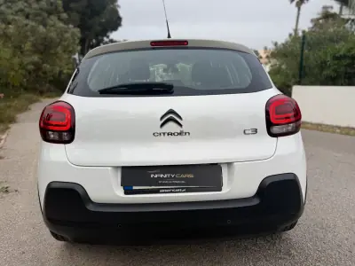 Citroën C3 2018 - 9999 EUR, 90000 km - AUTO.MOTO.pt - 90000km - foto 7 de 13