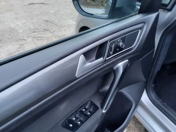 Volkswagen Golf 2019 - 14750 EUR, 150000 km - AUTO.MOTO.pt - 150000km - foto 21 de 30
