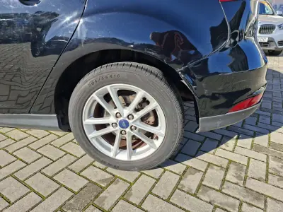 Ford Focus 2018 - 9850 EUR, 109500 km - AUTO.MOTO.pt - 109500km - foto 9 de 26