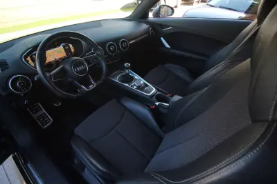 Audi TT Coupé 2016 - 22990 EUR, 184000 km - AUTO.MOTO.pt - 184000km - foto 9 de 24