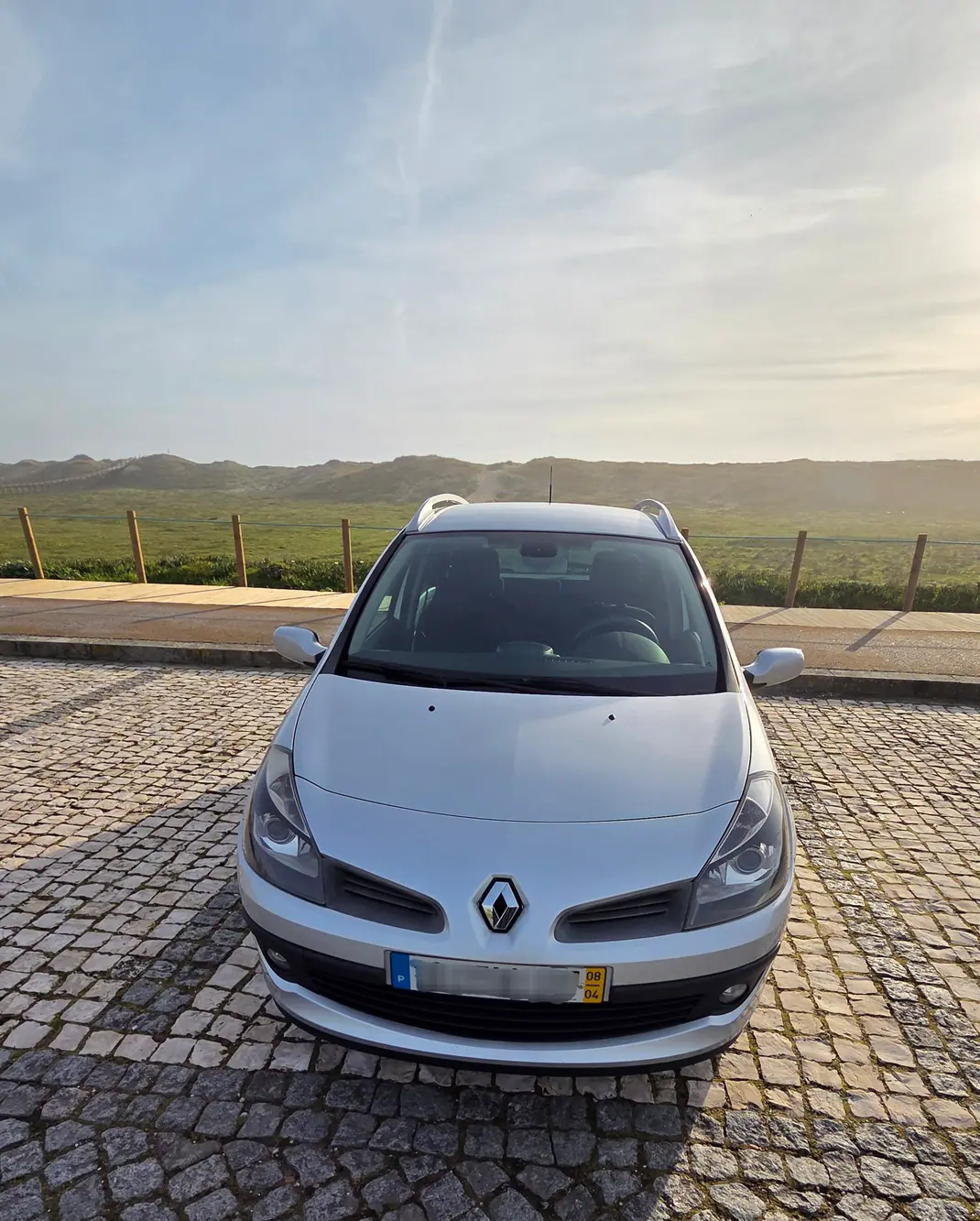 Renault Clio 2008 - 3990 EUR, 199500 km - AUTO.MOTO.pt - 199500km - foto 2 de 19
