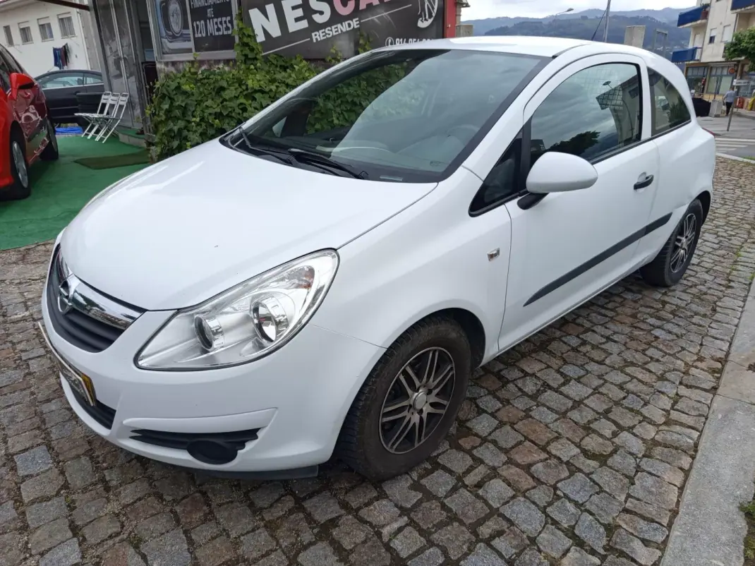 Opel CORSA VAN 1.3 CDTI 2007 - 3490 EUR, 180251 km - AUTO.MOTO.pt - 180251km - foto 2 de 9
