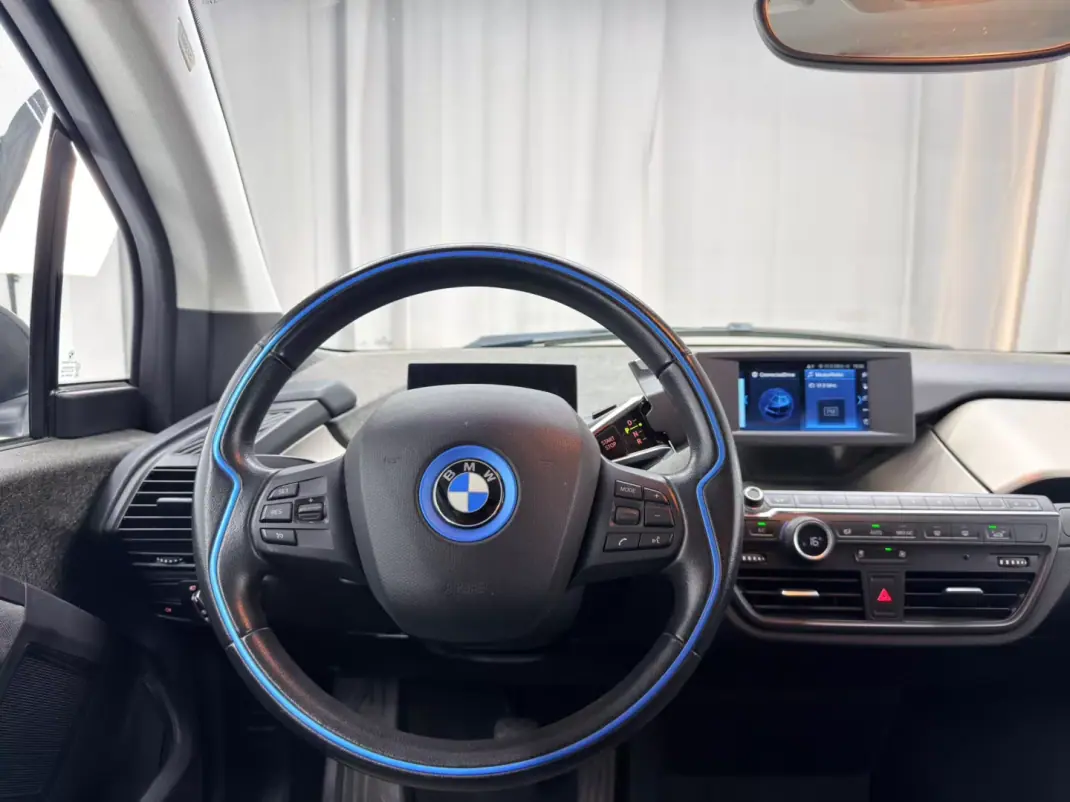 BMW i3 2019 - 17250 EUR, 62700 km - 62700km - foto 12 de 19