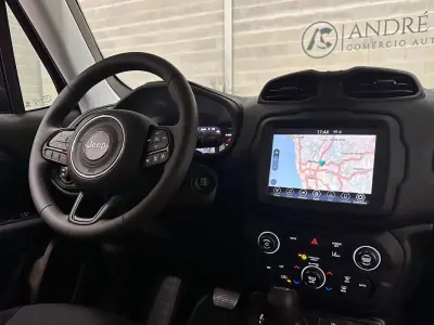 Jeep Renegade 2022 - 23950 EUR, 10796 km - AUTO.MOTO.pt - 10796km - foto 14 de 37