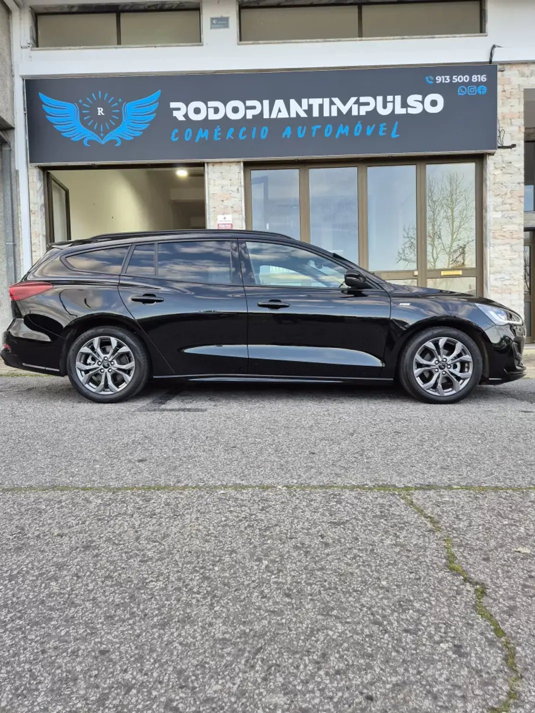 Ford Focus SW 2022 - 17450 EUR, 58000 km - AUTO.MOTO.pt - 58000km - foto 7 de 48