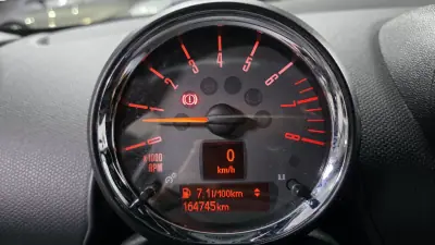 MINI Countryman 2014 - 11990 EUR, 164000 km - AUTO.MOTO.pt - 164000km - foto 11 de 45