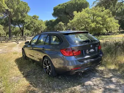 BMW 320 2013 - 12450 EUR, 229000 km - AUTO.MOTO.pt - 229000km - foto 3 de 10