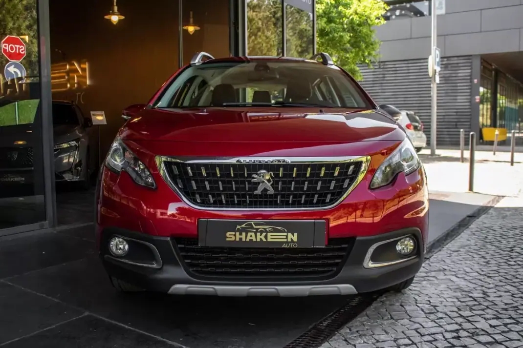 Peugeot 2008 2017 - 10690 EUR, 99978 km - AUTO.MOTO.pt - 99978km - foto 6 de 34
