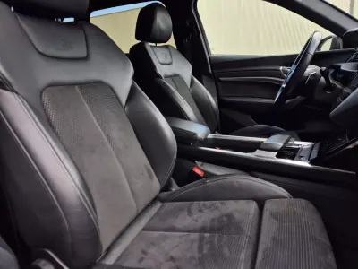 Audi e-tron 2020 - 29000 EUR, 133000 km - AUTO.MOTO.pt - 133000km - foto 16 de 23