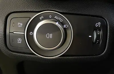 Alfa Romeo Giulia 2016 - 18500 EUR, 153000 km - AUTO.MOTO.pt - 153000km - foto 34 de 35