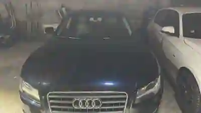Audi A5 Avant 2009 - 10500 EUR, 265000 km - 265000km - foto 5 de 9