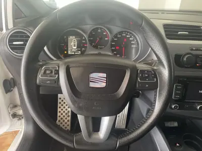 SEAT Leon 2012 - 12900 EUR, 163105 km - AUTO.MOTO.pt - 163105km - foto 19 de 27