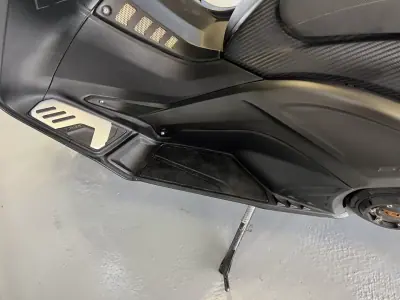 Yamaha TMAX 2016 - 8990 EUR, 27000 km - AUTO.MOTO.pt - 27000km - foto 22 de 35