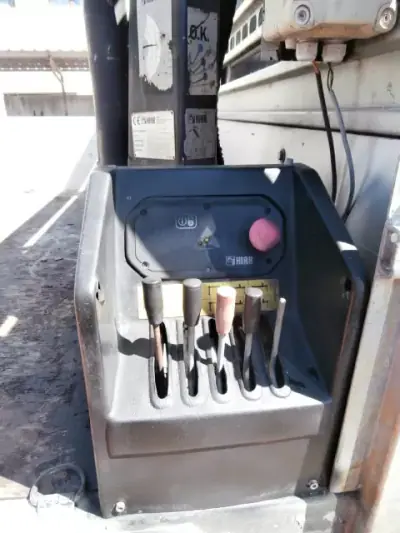 Renault MASTER 2.2DCI CAIXA ABERTA 2006 - 16200 EUR, 222778 km - AUTO.MOTO.pt - 222778km - foto 8 de 22