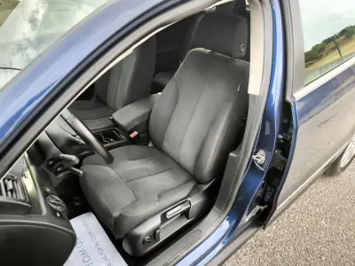 Volkswagen Passat Variant 2006 - 4950 EUR, 196789 km - AUTO.MOTO.pt - 196789km - foto 25 de 50