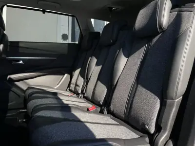 Peugeot 5008 2019 - 15490 EUR, 228000 km - AUTO.MOTO.pt - 228000km - foto 6 de 42