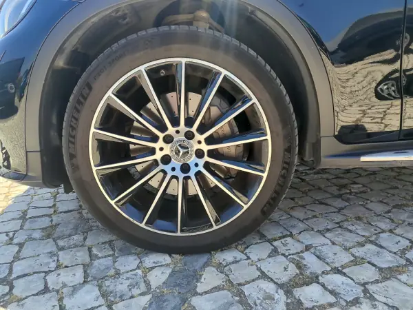 Mercedes-Benz GLC 250 2018 - 43900 EUR, 83000 km - AUTO.MOTO.pt - 83000km - foto 6 de 29
