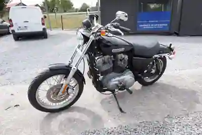Harley-Davidson Sportster 883 Low 2009 - 9950 EUR, 21000 km - foto 2 de 15