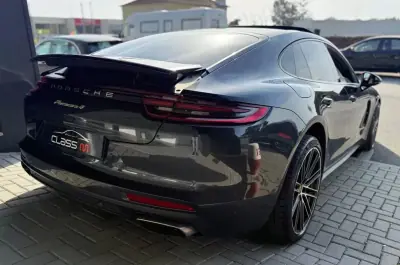 Porsche Panamera 2018 - 74500 EUR, 50941 km - AUTO.MOTO.pt - 50941km - foto 12 de 41