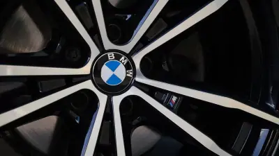 BMW 320 2020 - 29999 EUR, 166000 km - AUTO.MOTO.pt - 166000km - foto 11 de 58