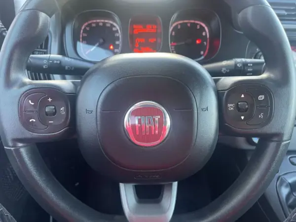 Fiat Panda 2021 - 11490 EUR, 65600 km - AUTO.MOTO.pt - 65600km - foto 13 de 15