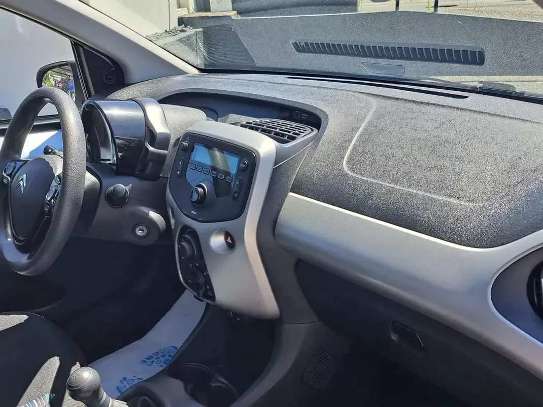 Citroën C1 2018 - 9500 EUR, 80000 km - AUTO.MOTO.pt - 80000km - foto 19 de 39
