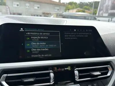 BMW 330e 2019 - 18500 EUR, 206000 km - 206000km - foto 15 de 16
