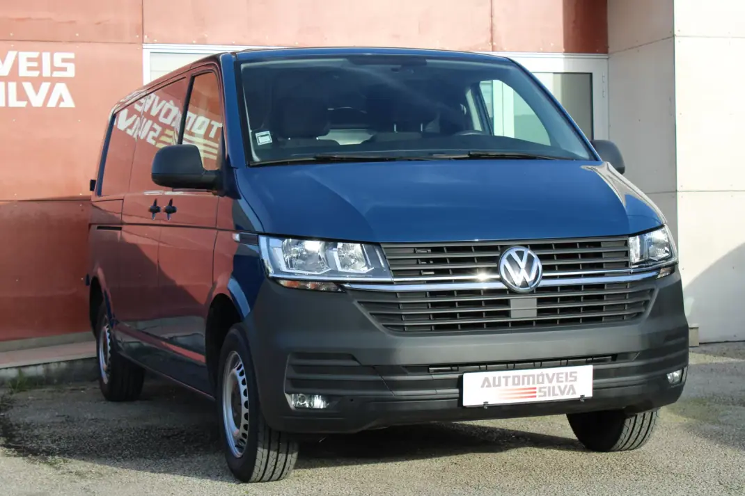 VW Transporter 2.0 TDI Confortline Extra AC 2020 - 17990 EUR, 199000 km - AUTO.MOTO.pt - 199000km - foto 6 de 24