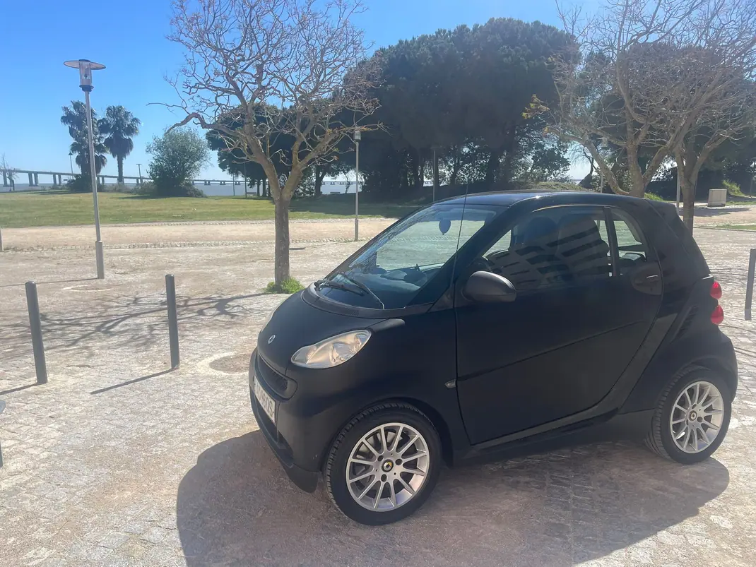 Smart ForTwo Coupé 2011 - 6750 EUR, 93999 km - AUTO.MOTO.pt - 93999km - foto 1 de 15