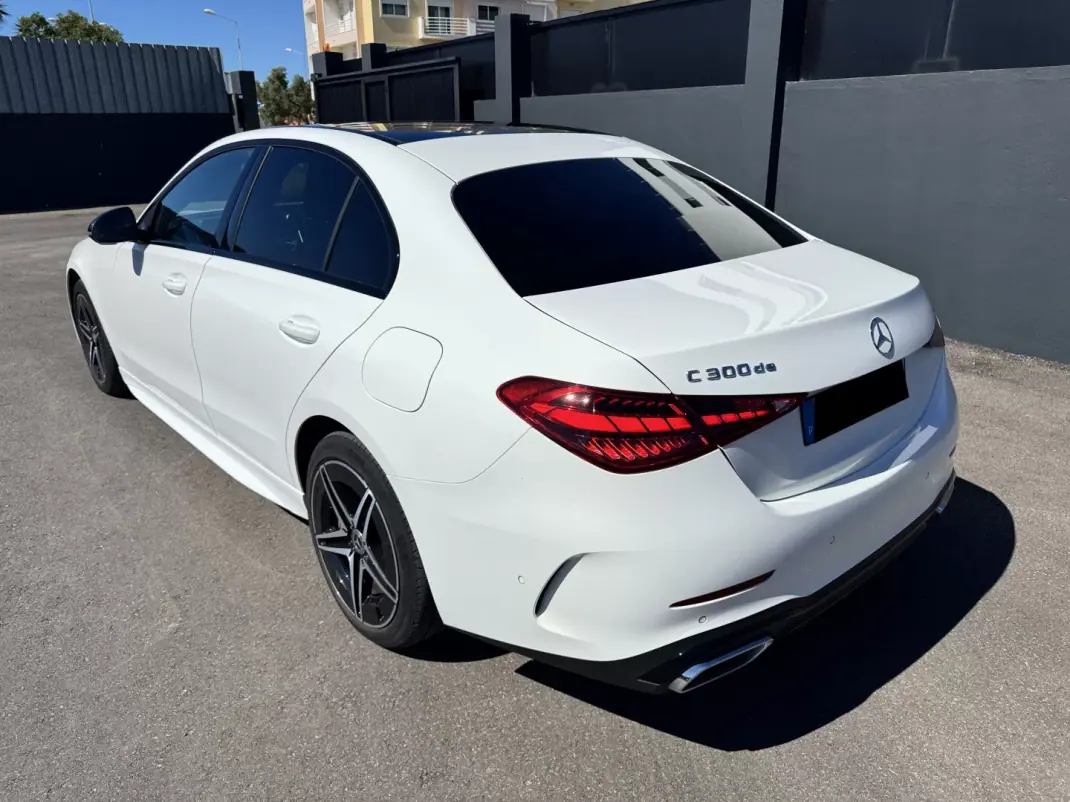 Mercedes-Benz C 300 2023 - 56500 EUR, 32781 km - 32781km - foto 4 de 19