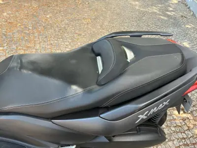 Yamaha XMAX 2022 - 3950 EUR, 28105 km - AUTO.MOTO.pt - 28105km - foto 3 de 13