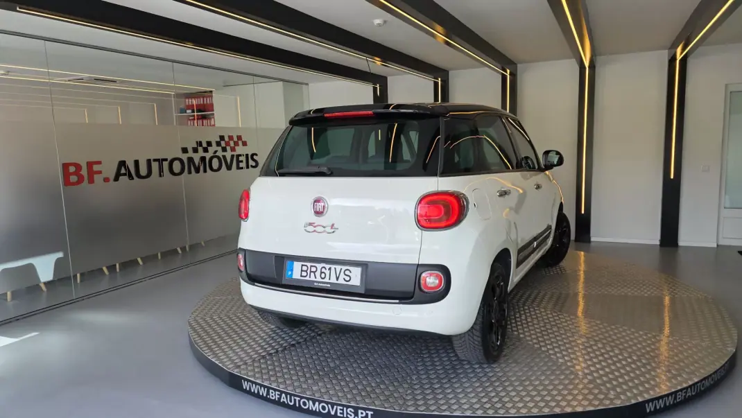 Fiat 500L 2013 - 7900 EUR, 153161 km - AUTO.MOTO.pt - 153161km - foto 18 de 55