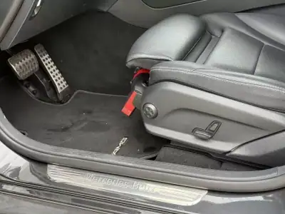 Mercedes-Benz GLC 300 2021 - 49499 EUR, 89500 km - AUTO.MOTO.pt - 89500km - foto 21 de 26