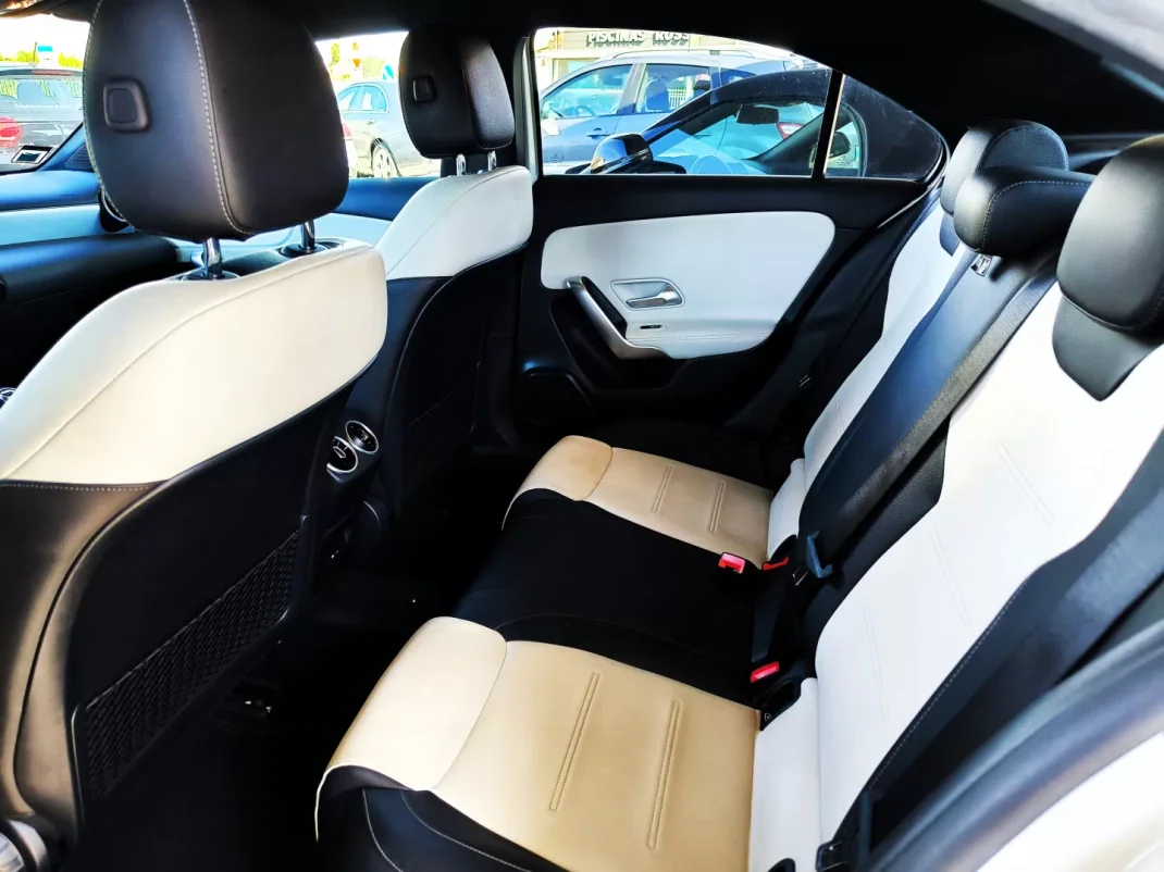 Mercedes-Benz A 180 Limousine 2020 - 25950 EUR, 134000 km - AUTO.MOTO.pt - 134000km - foto 23 de 42