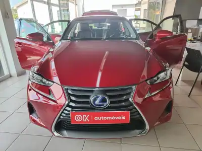 Lexus IS 300H 2017 - 25900 EUR, 68000 km - AUTO.MOTO.pt - 68000km - foto 20 de 38