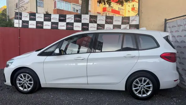 BMW 216 Gran Tourer 2019 - 14900 EUR, 99700 km - AUTO.MOTO.pt - 99700km - foto 3 de 12
