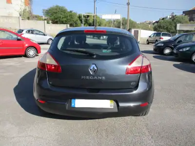 Renault Mégane 2011 - 6500 EUR, 192000 km - AUTO.MOTO.pt - 192000km - foto 7 de 11