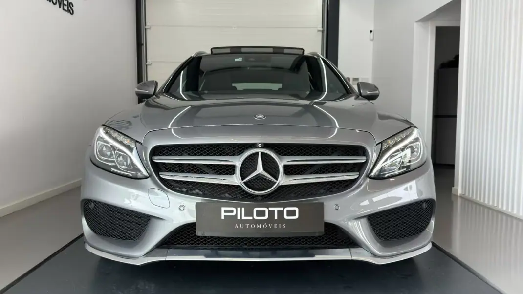 Mercedes-Benz C 220 2015 - 23490 EUR, 242329 km - 242329km - foto 6 de 33