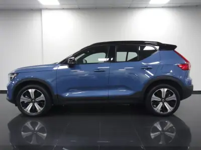 Volvo XC 40 2022 - 24999 EUR, 111000 km - AUTO.MOTO.pt - 111000km - foto 6 de 38