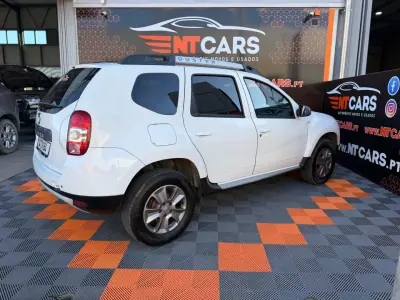 Dacia 2017 — foto 2 de 18