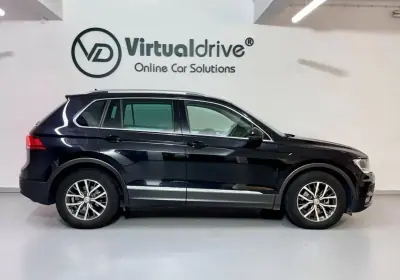 Volkswagen Tiguan 2017 - 17750 EUR, 120000 km - AUTO.MOTO.pt - 120000km - foto 5 de 50