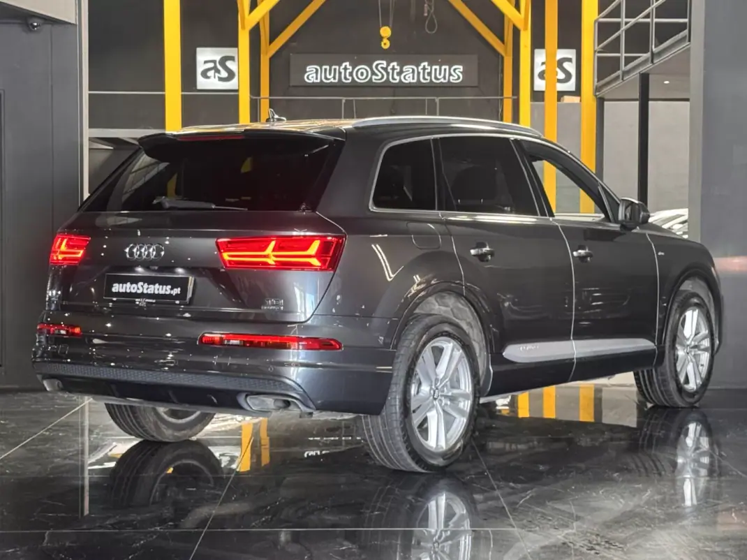Audi Q7 2019 - 49990 EUR, 139800 km - AUTO.MOTO.pt - 139800km - foto 9 de 31