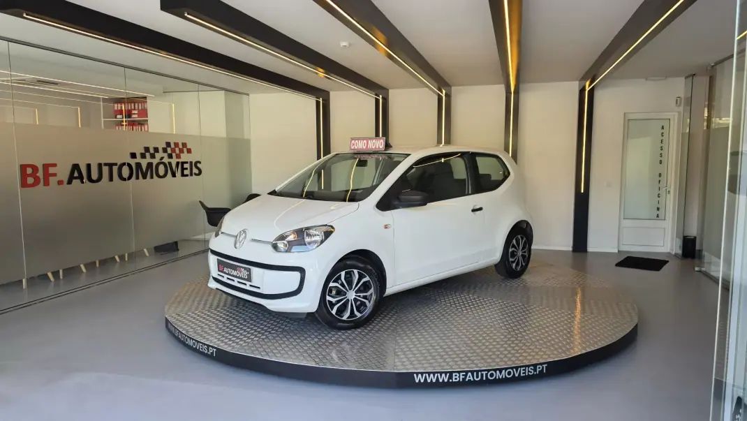 Volkswagen Up! 2016 - 8500 EUR, 79613 km - 79613km - foto 13 de 49