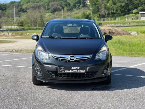 Opel Corsa 2014 - 10750 EUR, 180180 km - AUTO.MOTO.pt - 180180km - foto 3 de 16