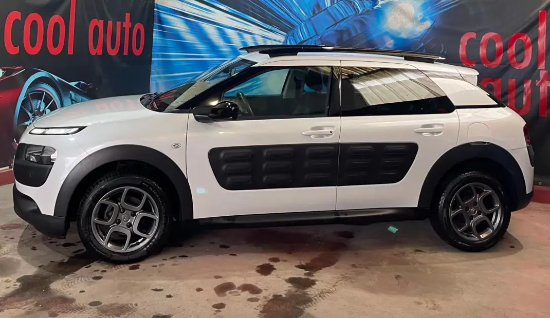 Citroën C4 Cactus 2017 - 10750 EUR, 58000 km - AUTO.MOTO.pt - 58000km - foto 3 de 37