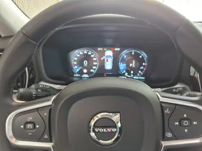 Volvo V60 2021 - 24990 EUR, 103413 km - AUTO.MOTO.pt - 103413km - foto 18 de 23